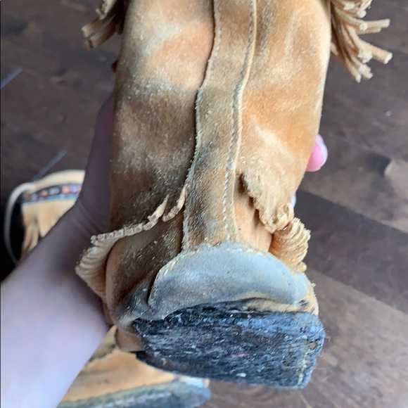 Fringe Moccasins - Picture 5 of 7